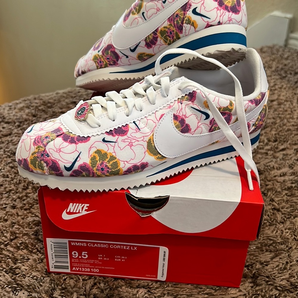 Nike floral Cortez